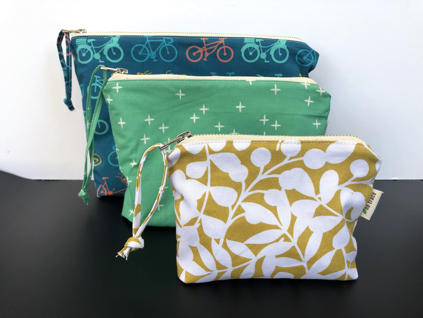PDF sewing pattern - zipper pouches - 3 sizes!